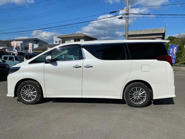 アルファードハイブリッド ＳＲ　Ｃパッケージ　４ＷＤ　全周囲カメラ　ナビ　ＴＶ　クリアランスソナー　オートクルーズコントロール　レーンアシスト　衝突被害軽減システム　両側電動スライドドア　オートマチックハイビーム　オートライト　ＬＥＤヘッドランプ（31枚目）