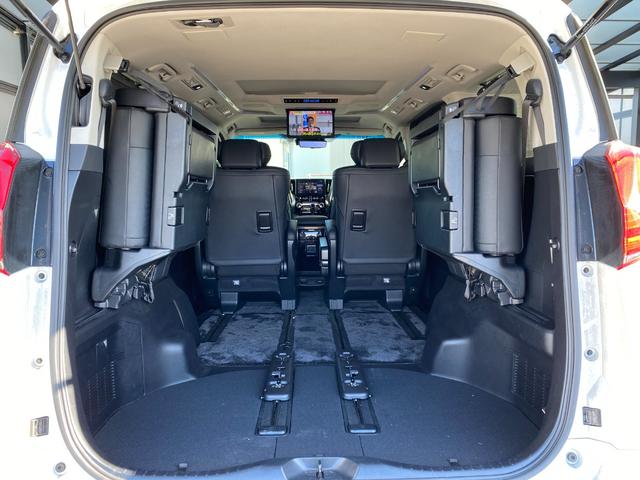 アルファードハイブリッド ＳＲ　Ｃパッケージ　４ＷＤ　全周囲カメラ　ナビ　ＴＶ　クリアランスソナー　オートクルーズコントロール　レーンアシスト　衝突被害軽減システム　両側電動スライドドア　オートマチックハイビーム　オートライト　ＬＥＤヘッドランプ（45枚目）