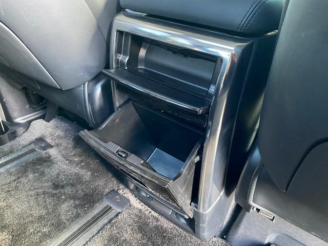 アルファードハイブリッド ＳＲ　Ｃパッケージ　４ＷＤ　全周囲カメラ　ナビ　ＴＶ　クリアランスソナー　オートクルーズコントロール　レーンアシスト　衝突被害軽減システム　両側電動スライドドア　オートマチックハイビーム　オートライト　ＬＥＤヘッドランプ（62枚目）