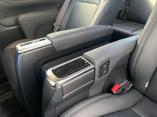 アルファードハイブリッド ＳＲ　Ｃパッケージ　４ＷＤ　全周囲カメラ　ナビ　ＴＶ　クリアランスソナー　オートクルーズコントロール　レーンアシスト　衝突被害軽減システム　両側電動スライドドア　オートマチックハイビーム　オートライト　ＬＥＤヘッドランプ（63枚目）