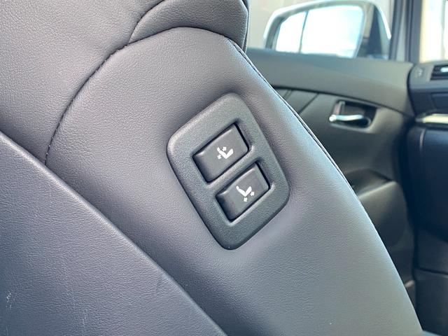 アルファードハイブリッド ＳＲ　Ｃパッケージ　４ＷＤ　全周囲カメラ　ナビ　ＴＶ　クリアランスソナー　オートクルーズコントロール　レーンアシスト　衝突被害軽減システム　両側電動スライドドア　オートマチックハイビーム　オートライト　ＬＥＤヘッドランプ（73枚目）