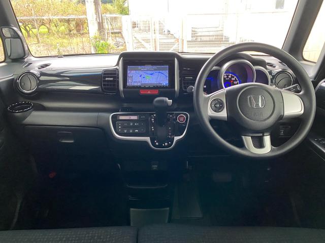 Ｎ－ＢＯＸカスタム Ｇ・Ｌパッケージ　バックカメラ　両側スライド・片側電動　ナビ　ＴＶ　衝突被害軽減システム　オートライト　ＨＩＤ　スマートキー　アイドリングストップ　電動格納ミラー　ベンチシート　ＣＶＴ　盗難防止システム　ＡＢＳ　ＥＳＣ（2枚目）