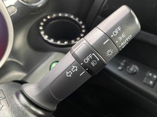 Ｎ－ＢＯＸカスタム Ｇ・Ｌパッケージ　バックカメラ　両側スライド・片側電動　ナビ　ＴＶ　衝突被害軽減システム　オートライト　ＨＩＤ　スマートキー　アイドリングストップ　電動格納ミラー　ベンチシート　ＣＶＴ　盗難防止システム　ＡＢＳ　ＥＳＣ（18枚目）