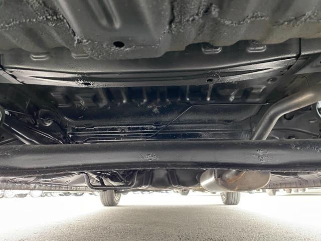 Ｎ－ＢＯＸカスタム Ｇ・Ｌパッケージ　バックカメラ　両側スライド・片側電動　ナビ　ＴＶ　衝突被害軽減システム　オートライト　ＨＩＤ　スマートキー　アイドリングストップ　電動格納ミラー　ベンチシート　ＣＶＴ　盗難防止システム　ＡＢＳ　ＥＳＣ（65枚目）