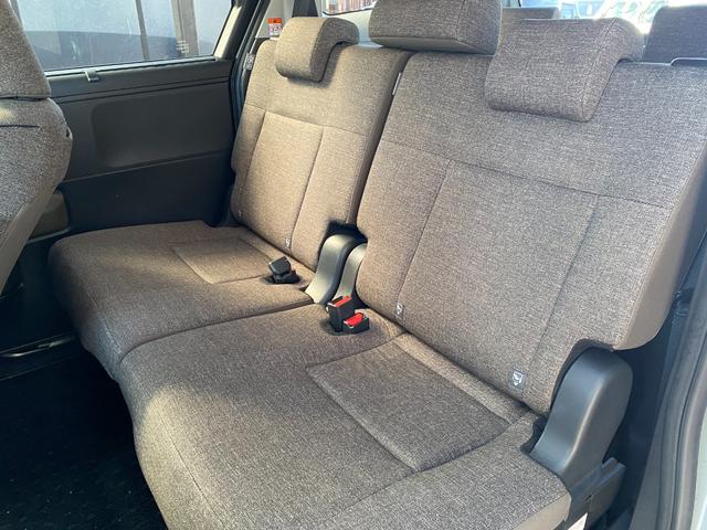 シエンタ ハイブリッドＺ　全周囲カメラ　ナビ　ＴＶ　クリアランスソナー　オートクルーズコントロール　レーンアシスト　衝突被害軽減システム　両側電動スライドドア　オートマチックハイビーム　オートライト　ＬＥＤヘッドランプ（44枚目）