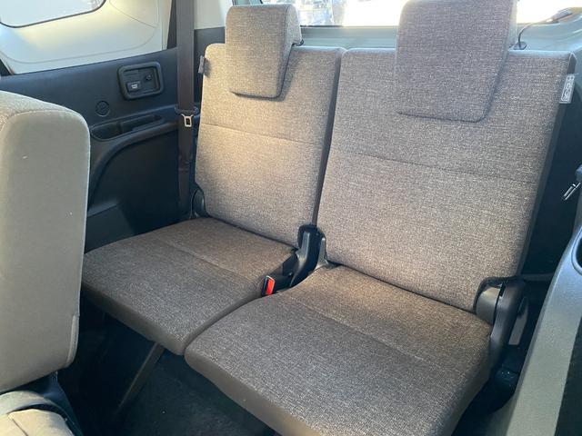 シエンタ ハイブリッドＺ　全周囲カメラ　ナビ　ＴＶ　クリアランスソナー　オートクルーズコントロール　レーンアシスト　衝突被害軽減システム　両側電動スライドドア　オートマチックハイビーム　オートライト　ＬＥＤヘッドランプ（45枚目）