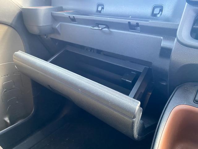 シエンタ ハイブリッドＺ　全周囲カメラ　ナビ　ＴＶ　クリアランスソナー　オートクルーズコントロール　レーンアシスト　衝突被害軽減システム　両側電動スライドドア　オートマチックハイビーム　オートライト　ＬＥＤヘッドランプ（59枚目）