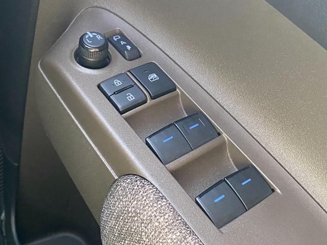 シエンタ ハイブリッドＺ　全周囲カメラ　ナビ　ＴＶ　クリアランスソナー　オートクルーズコントロール　レーンアシスト　衝突被害軽減システム　両側電動スライドドア　オートマチックハイビーム　オートライト　ＬＥＤヘッドランプ（62枚目）