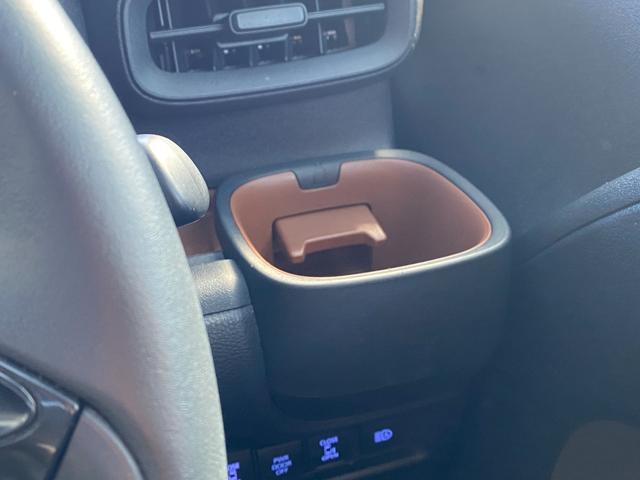 シエンタ ハイブリッドＺ　全周囲カメラ　ナビ　ＴＶ　クリアランスソナー　オートクルーズコントロール　レーンアシスト　衝突被害軽減システム　両側電動スライドドア　オートマチックハイビーム　オートライト　ＬＥＤヘッドランプ（64枚目）