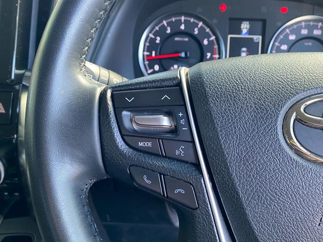 アルファード ２．５Ｓ　ＥＴＣ　バックカメラ　ナビ　ＴＶ　クリアランスソナー　両側電動スライドドア　オートライト　ＬＥＤヘッドランプ　スマートキー　電動格納ミラー　３列シート　オットマン　ＣＶＴ　アルミホイール　ＣＤ（16枚目）