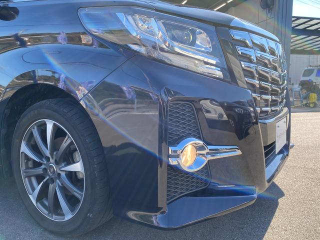 アルファード ２．５Ｓ　ＥＴＣ　バックカメラ　ナビ　ＴＶ　クリアランスソナー　両側電動スライドドア　オートライト　ＬＥＤヘッドランプ　スマートキー　電動格納ミラー　３列シート　オットマン　ＣＶＴ　アルミホイール　ＣＤ（34枚目）