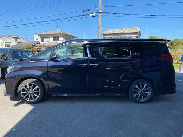 アルファード ２．５Ｓ　ＥＴＣ　バックカメラ　ナビ　ＴＶ　クリアランスソナー　両側電動スライドドア　オートライト　ＬＥＤヘッドランプ　スマートキー　電動格納ミラー　３列シート　オットマン　ＣＶＴ　アルミホイール　ＣＤ（37枚目）