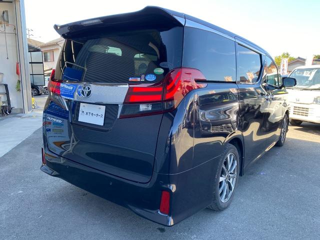 アルファード ２．５Ｓ　ＥＴＣ　バックカメラ　ナビ　ＴＶ　クリアランスソナー　両側電動スライドドア　オートライト　ＬＥＤヘッドランプ　スマートキー　電動格納ミラー　３列シート　オットマン　ＣＶＴ　アルミホイール　ＣＤ（46枚目）