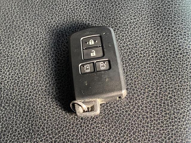 アルファード ２．５Ｓ　Ａパッケージ　ＥＴＣ　全周囲カメラ　ナビ　クリアランスソナー　オートクルーズコントロール　両側電動スライドドア　オートライト　ＬＥＤヘッドランプ　スマートキー　電動格納ミラー　後席モニター　３列シート　オットマン（30枚目）