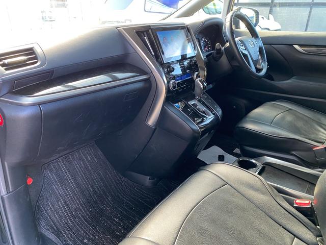 アルファード ２．５Ｓ　Ａパッケージ　ＥＴＣ　全周囲カメラ　ナビ　クリアランスソナー　オートクルーズコントロール　両側電動スライドドア　オートライト　ＬＥＤヘッドランプ　スマートキー　電動格納ミラー　後席モニター　３列シート　オットマン（41枚目）