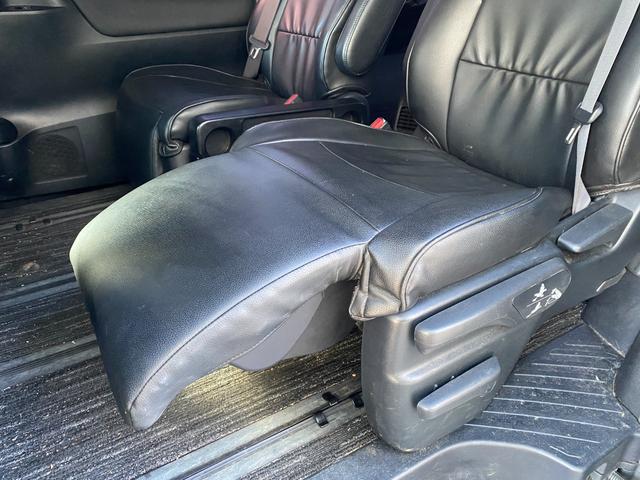 アルファード ２．５Ｓ　Ａパッケージ　ＥＴＣ　全周囲カメラ　ナビ　クリアランスソナー　オートクルーズコントロール　両側電動スライドドア　オートライト　ＬＥＤヘッドランプ　スマートキー　電動格納ミラー　後席モニター　３列シート　オットマン（43枚目）