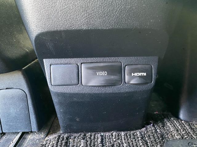 アルファード ２．５Ｓ　Ａパッケージ　ＥＴＣ　全周囲カメラ　ナビ　クリアランスソナー　オートクルーズコントロール　両側電動スライドドア　オートライト　ＬＥＤヘッドランプ　スマートキー　電動格納ミラー　後席モニター　３列シート　オットマン（64枚目）