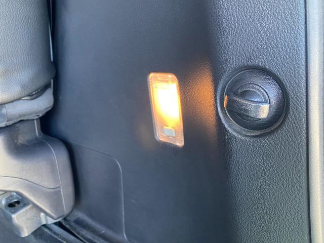 アルファード ２．５Ｓ　Ａパッケージ　ＥＴＣ　全周囲カメラ　ナビ　クリアランスソナー　オートクルーズコントロール　両側電動スライドドア　オートライト　ＬＥＤヘッドランプ　スマートキー　電動格納ミラー　後席モニター　３列シート　オットマン（66枚目）