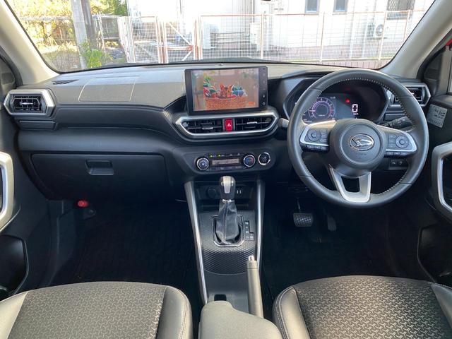 ロッキー プレミアム　全周囲カメラ　クリアランスソナー　オートクルーズコントロール　レーンアシスト　パークアシスト　衝突被害軽減システム　ＴＶ　オートライト　ＬＥＤヘッドランプ　アルミホイール　スマートキー（2枚目）