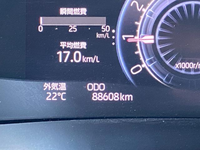 ロッキー プレミアム　全周囲カメラ　クリアランスソナー　オートクルーズコントロール　レーンアシスト　パークアシスト　衝突被害軽減システム　ＴＶ　オートライト　ＬＥＤヘッドランプ　アルミホイール　スマートキー（6枚目）