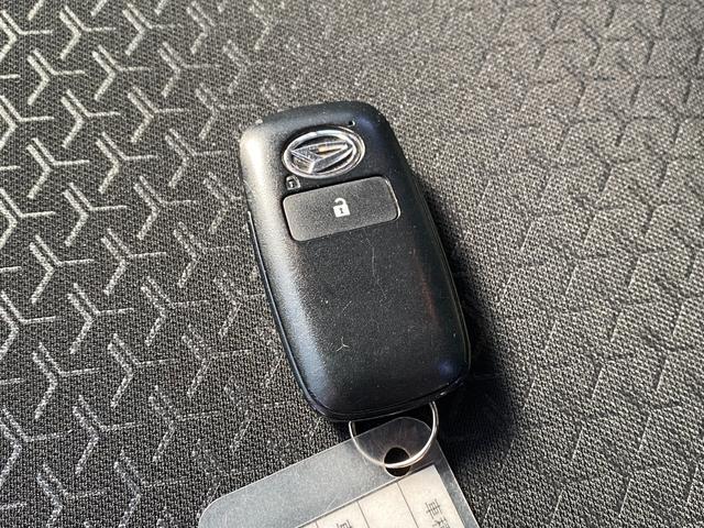 ロッキー プレミアム　全周囲カメラ　クリアランスソナー　オートクルーズコントロール　レーンアシスト　パークアシスト　衝突被害軽減システム　ＴＶ　オートライト　ＬＥＤヘッドランプ　アルミホイール　スマートキー（24枚目）