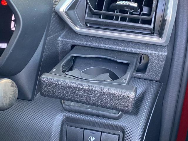 ロッキー プレミアム　全周囲カメラ　クリアランスソナー　オートクルーズコントロール　レーンアシスト　パークアシスト　衝突被害軽減システム　ＴＶ　オートライト　ＬＥＤヘッドランプ　アルミホイール　スマートキー（52枚目）