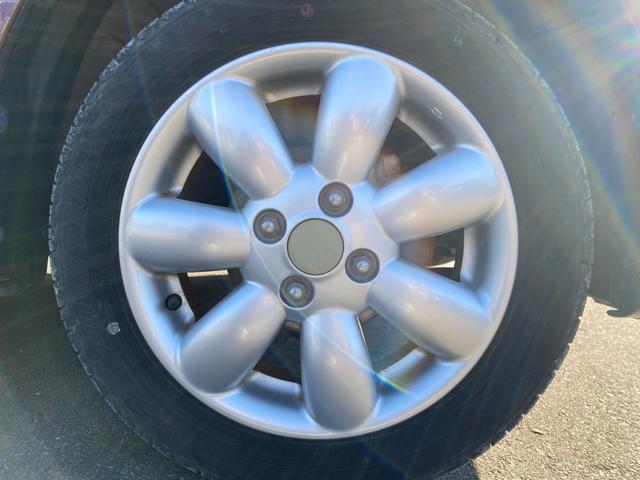 アルトラパン １０ｔｈアニバーサリーリミテッド　ナビ　ＴＶ　オートライト　スマートキー　電動格納ミラー　シートヒーター　ベンチシート　ＣＶＴ　盗難防止システム　ＡＢＳ　ＣＤ　ＤＶＤ再生　ＵＳＢ　アルミホイール　衝突安全ボディ　エアコン（45枚目）