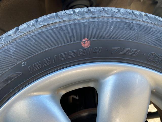 アルトラパン １０ｔｈアニバーサリーリミテッド　ナビ　ＴＶ　オートライト　スマートキー　電動格納ミラー　シートヒーター　ベンチシート　ＣＶＴ　盗難防止システム　ＡＢＳ　ＣＤ　ＤＶＤ再生　ＵＳＢ　アルミホイール　衝突安全ボディ　エアコン（46枚目）