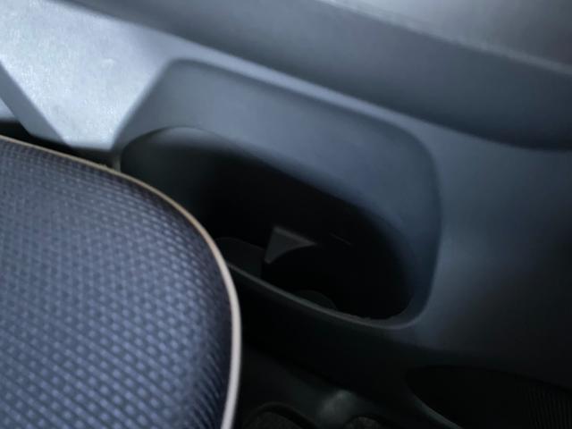 アルトラパン １０ｔｈアニバーサリーリミテッド　ナビ　ＴＶ　オートライト　スマートキー　電動格納ミラー　シートヒーター　ベンチシート　ＣＶＴ　盗難防止システム　ＡＢＳ　ＣＤ　ＤＶＤ再生　ＵＳＢ　アルミホイール　衝突安全ボディ　エアコン（61枚目）