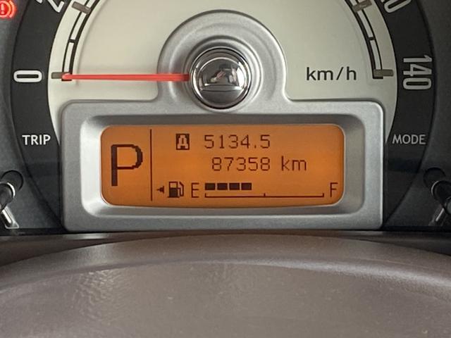 アルトラパンショコラ X ETC バックカメラ ナビ TV オートライト HID スマートキー アイドリングストップ 電動格納ミラー ベンチシート CVT 盗難防止システム ABS 衝突安全ボディ エアコン パワーステアリング(6枚目)