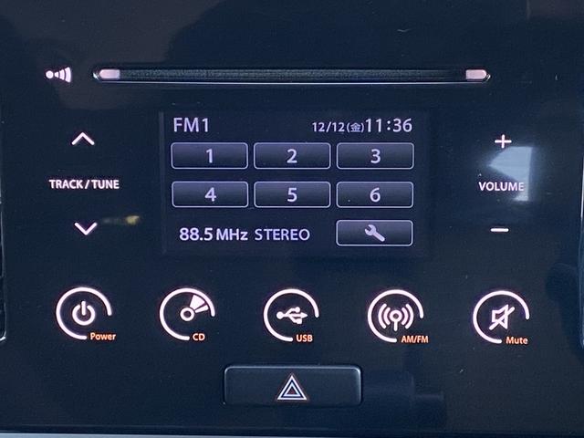 モコ Ｘ　バックカメラ　スマートキー　電動格納ミラー　ベンチシート　ＣＶＴ　盗難防止システム　ＡＢＳ　ＣＤ　ＵＳＢ　衝突安全ボディ　エアコン（8枚目）