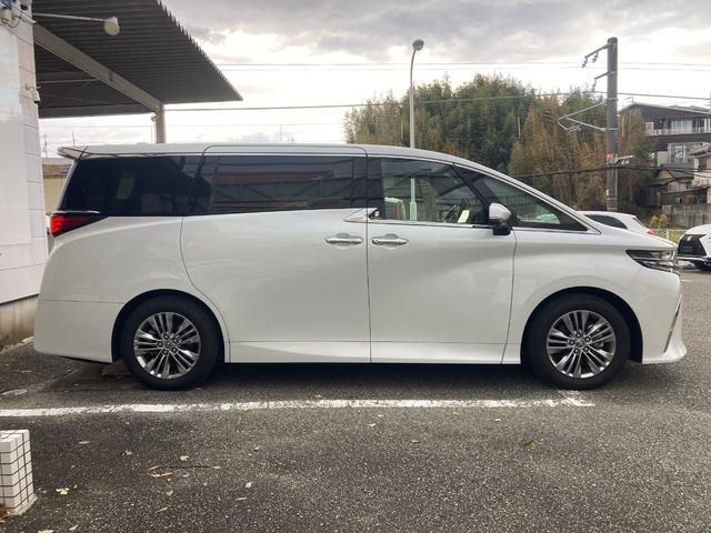 アルファード Ｚ　全周囲カメラ　ナビ　ＴＶ　クリアランスソナー　オートクルーズコントロール　レーンアシスト　衝突被害軽減システム　両側電動スライドドア　オートマチックハイビーム　オートライト　ＬＥＤヘッドランプ（32枚目）