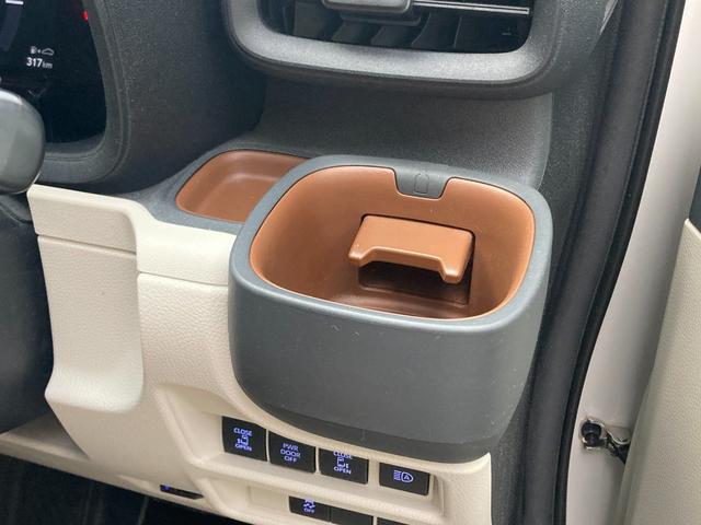 シエンタ ハイブリッドＺ　ドライブレコーダー　ＥＴＣ　バックカメラ　ナビ　ＴＶ　クリアランスソナー　オートクルーズコントロール　レーンアシスト　衝突被害軽減システム　両側電動スライドドア　オートマチックハイビーム　オートライト（61枚目）