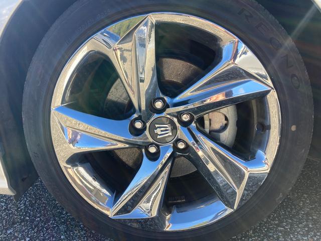 クラウンハイブリッド ＲＳアドバンス　ＥＴＣ　クリアランスソナー　レーンアシスト　オートクルーズコントロール　パークアシスト　衝突被害軽減システム　全周囲カメラ　ナビ　ＴＶ　アルミホイール　オートマチックハイビーム　オートライト（45枚目）