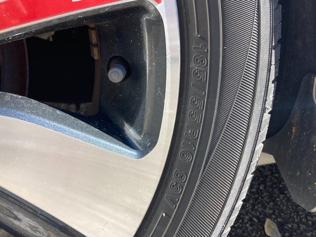 スイフト ＲＳ　ＥＴＣ　全周囲カメラ　ＴＶ　オートクルーズコントロール　レーンアシスト　衝突被害軽減システム　アルミホイール　オートライト　ＬＥＤヘッドランプ　スマートキー　電動格納ミラー　シートヒーター　ＭＴ（44枚目）