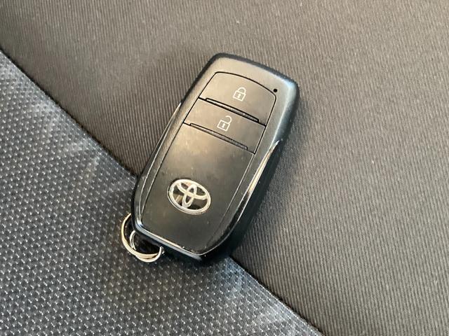 ヤリスクロス ハイブリッドＧ　ドライブレコーダー　ＥＴＣ　バックカメラ　クリアランスソナー　オートクルーズコントロール　レーンアシスト　衝突被害軽減システム　オートマチックハイビーム　オートライト　アルミホイール　スマートキー（22枚目）