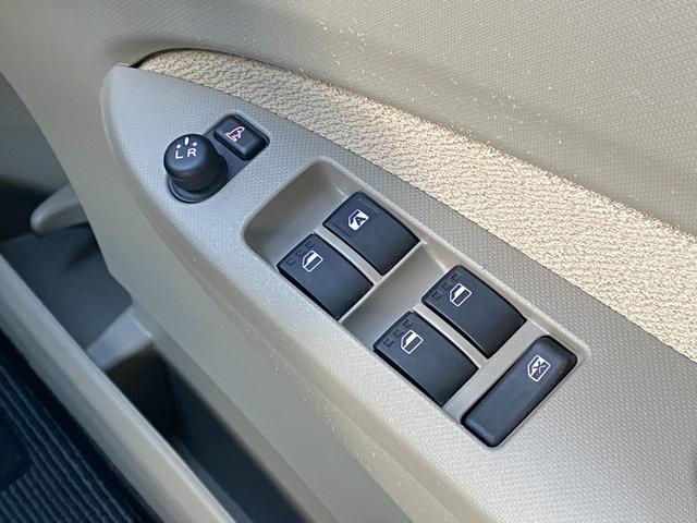 ムーヴ カスタム　Ｘリミテッド　バックカメラ　ナビ　ＴＶ　ＨＩＤ　ＬＥＤヘッドランプ　スマートキー　アイドリングストップ　電動格納ミラー　ベンチシート　ＣＶＴ　盗難防止システム　ＡＢＳ　ＣＤ　ミュージックプレイヤー接続可（56枚目）