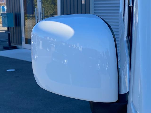 エブリイ ジョイン　両側スライドドア　ナビ　ＴＶ　キーレスエントリー　電動格納ミラー　ＭＴ　盗難防止システム　ＡＢＳ　ＣＤ　ＤＶＤ再生　ＵＳＢ　ミュージックプレイヤー接続可　衝突安全ボディ　エアコン　パワーステアリング（30枚目）