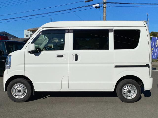 エブリイ ジョイン　両側スライドドア　ナビ　ＴＶ　キーレスエントリー　電動格納ミラー　ＭＴ　盗難防止システム　ＡＢＳ　ＣＤ　ＤＶＤ再生　ＵＳＢ　ミュージックプレイヤー接続可　衝突安全ボディ　エアコン　パワーステアリング（31枚目）