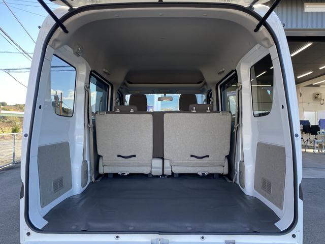 エブリイ ジョイン　両側スライドドア　ナビ　ＴＶ　キーレスエントリー　電動格納ミラー　ＭＴ　盗難防止システム　ＡＢＳ　ＣＤ　ＤＶＤ再生　ＵＳＢ　ミュージックプレイヤー接続可　衝突安全ボディ　エアコン　パワーステアリング（49枚目）