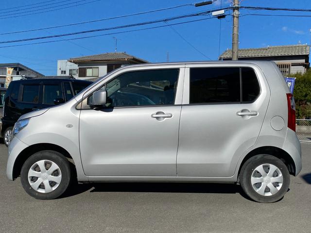 ワゴンＲ ＦＸ　ＥＴＣ　バックカメラ　ナビ　キーレスエントリー　アイドリングストップ　電動格納ミラー　シートヒーター　ベンチシート　ＣＶＴ　盗難防止システム　ＡＢＳ　ＣＤ　ＵＳＢ　ミュージックプレイヤー接続可（33枚目）