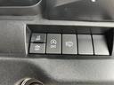 ＸＣ　４ＷＤ　オートクルーズコントロール　衝突被害軽減システム　ＬＥＤヘッドランプ　スマートキー　アイドリングストップ　ＡＴ　盗難防止システム　ＡＢＳ　ＥＳＣ　アルミホイール　衝突安全ボディ　エアコン（13枚目）