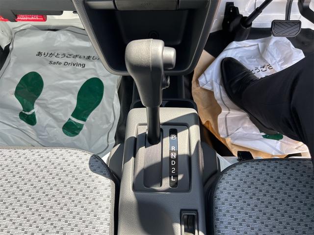 KCエアコン・パワステ 4WD 軽トラック 三方開 AT アイドリングストップ オートライト ESC エアコン パワーステアリング 運転席エアバッグ(35枚目)
