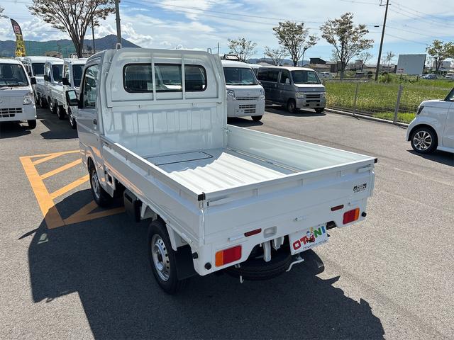 KCエアコン・パワステ 4WD 軽トラック 三方開 MT オートライト ESC エアコン 運転席エアバッグ 助手席エアバッグ(9枚目)