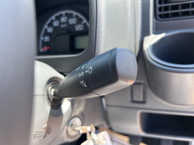 KCエアコン・パワステ 4WD 軽トラック 三方開 MT オートライト ESC エアコン 運転席エアバッグ 助手席エアバッグ(21枚目)