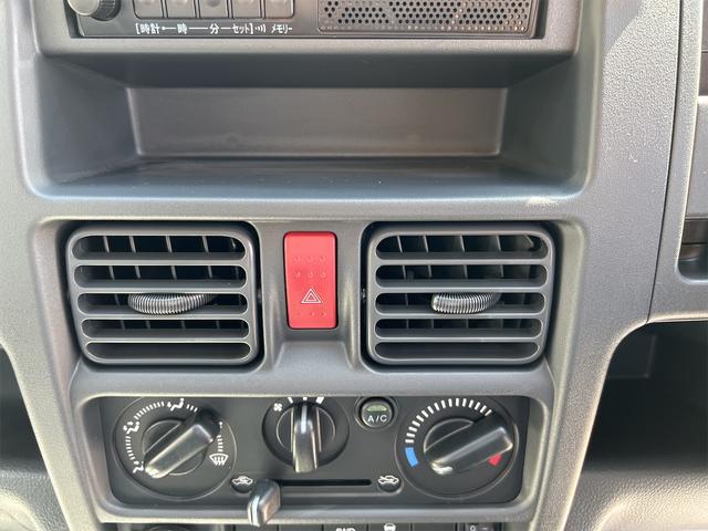 KCエアコン・パワステ 4WD 軽トラック 三方開 MT オートライト ESC エアコン 運転席エアバッグ 助手席エアバッグ(26枚目)