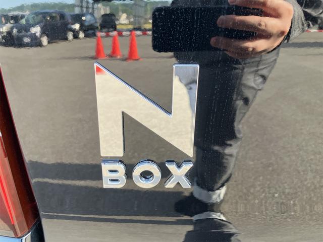 Ｎ－ＢＯＸ ベースグレード　バックカメラ　両側スライド・片側電動　クリアランスソナー　オートクルーズコントロール　衝突被害軽減システム　オートライト　ＬＥＤヘッドランプ　スマートキー　アイドリングストップ　電動格納ミラー（29枚目）