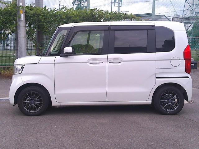 Ｎ－ＢＯＸ Ｇ・Ｌホンダセンシング　衝突被害軽減ブレーキ　純正ナビ　Ｂカメラ　禁煙車　ＥＴＣ　スライドドア　レーンキープアシスト　Ｂｌｕｅｔｏｏｔｈ接続　フルセグＴＶ　社外品アルミ　スマートキー（10枚目）