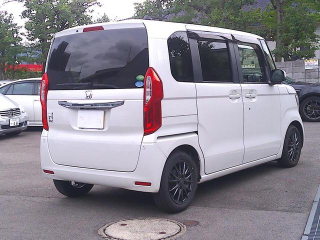 Ｎ－ＢＯＸ Ｇ・Ｌホンダセンシング　衝突被害軽減ブレーキ　純正ナビ　Ｂカメラ　禁煙車　ＥＴＣ　スライドドア　レーンキープアシスト　Ｂｌｕｅｔｏｏｔｈ接続　フルセグＴＶ　社外品アルミ　スマートキー（13枚目）