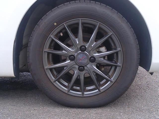 Ｎ－ＢＯＸ Ｇ・Ｌホンダセンシング　衝突被害軽減ブレーキ　純正ナビ　Ｂカメラ　禁煙車　ＥＴＣ　スライドドア　レーンキープアシスト　Ｂｌｕｅｔｏｏｔｈ接続　フルセグＴＶ　社外品アルミ　スマートキー（18枚目）